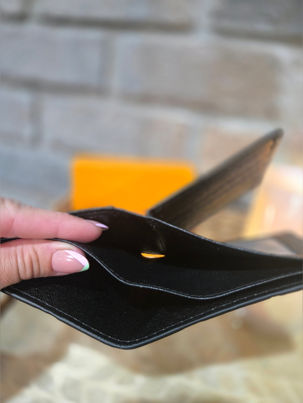 Chic & Classic Textured Men's Bi-fold Black Wallet – Great Father's Day Gift!